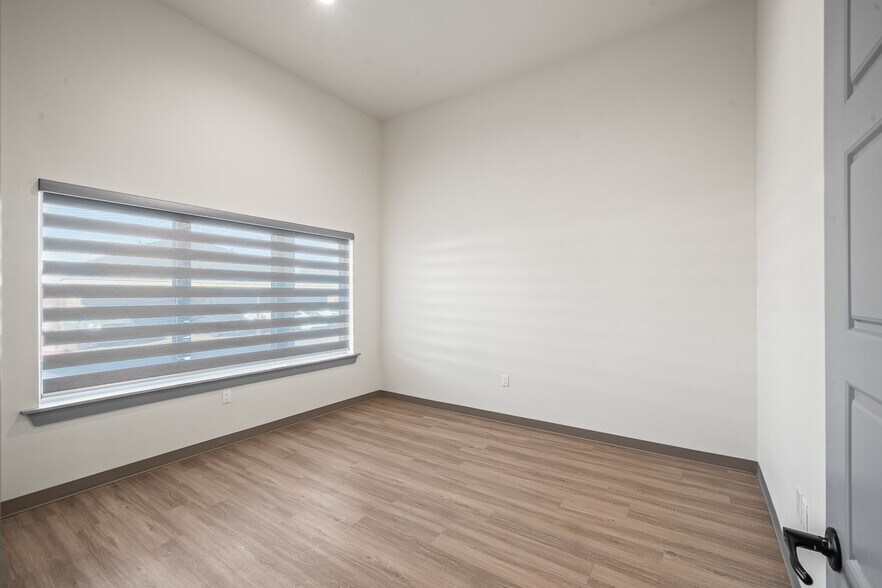 More Photos Of 6403 107th St, Lubbock Office For Lease