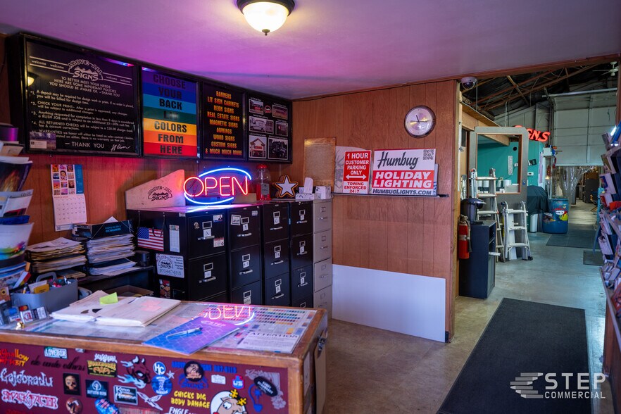 More Photos Of 1518 E Eisenhower Blvd, Loveland Warehouse For Sale