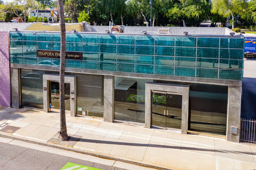 More Photos Of 9775 Santa Monica Blvd, Beverly Hills General Retail For Sale