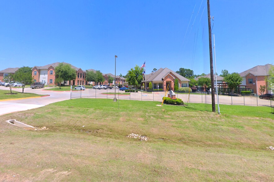 More Photos Of 9795 FM 1097 Rd W, Willis Land For Sale