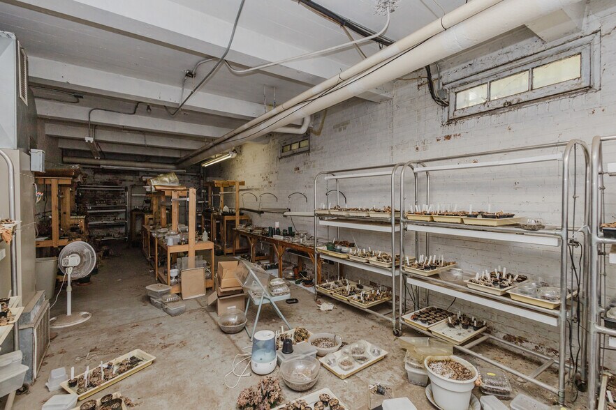 More Photos Of 920 Millington St, Winfield Storefront Retail Office For Sale