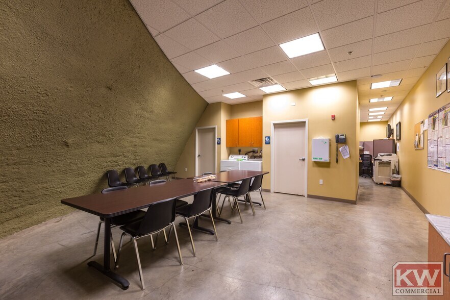More Photos Of 8331 Estate 33 Rd N, Lakeland Warehouse For Sale