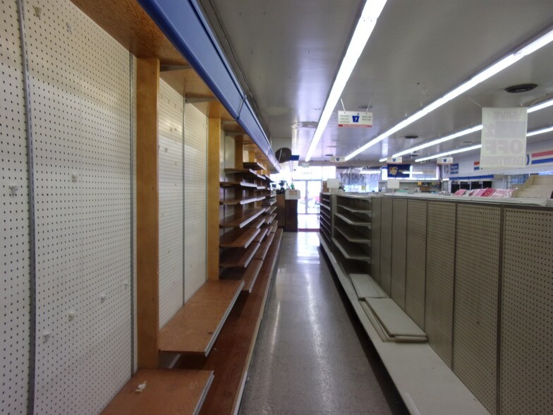More Photos Of 6918 W Archer Ave, Chicago Storefront For Sale