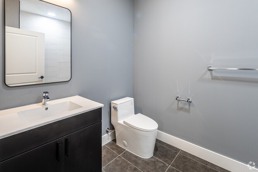 More Photos Of 102 Washington Ave, Belleville Apartments For Lease