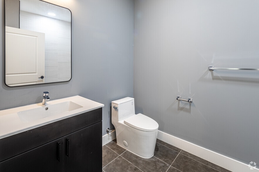 More Photos Of 102 Washington Ave, Belleville Apartments For Lease