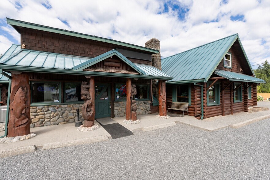 Primary Photo Of 1258 Highway 141, White Salmon Hospitality For Sale