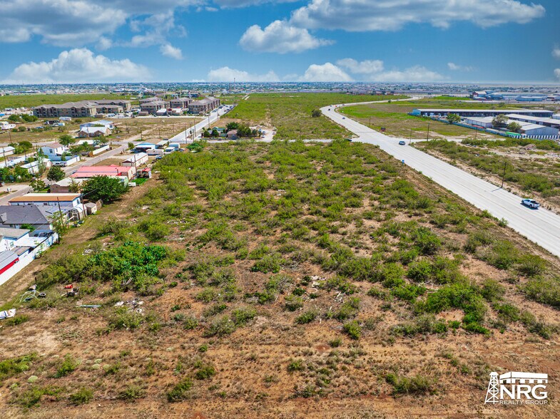 More Photos Of 1711 W Francis Ave, Midland Land For Sale