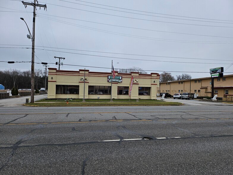 More Photos Of 3940 S Franklin St, Michigan City Restaurant For Sale