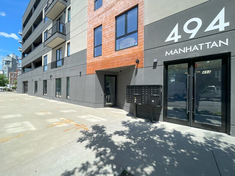 More Photos Of 494 Manhattan Ave, Brooklyn Apartments For Lease