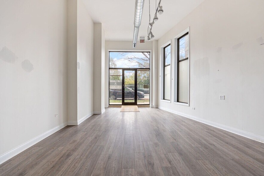 More Photos Of 2800-2802 W Chicago Ave, Chicago Apartments For Sale