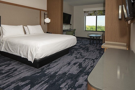 More Photos Of 6557 S Interstate 35 E, Corinth Hotel For Sale