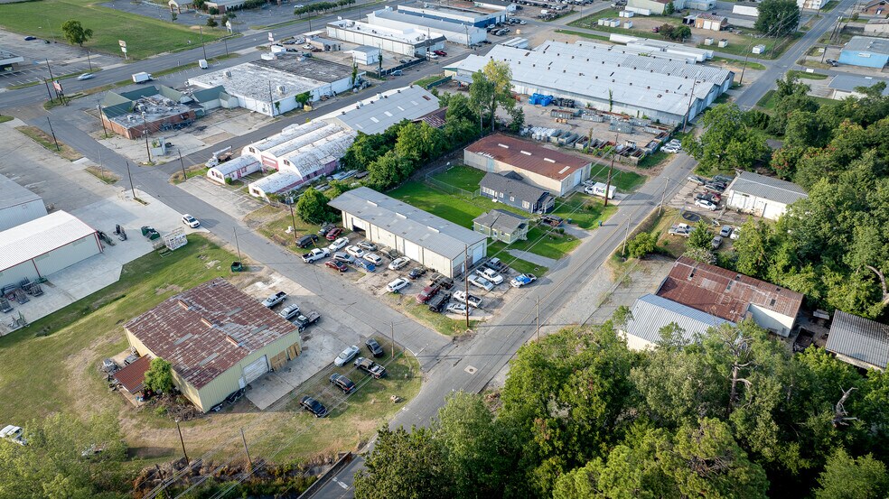 More Photos Of 1401 Pine St, Monroe Industrial For Sale