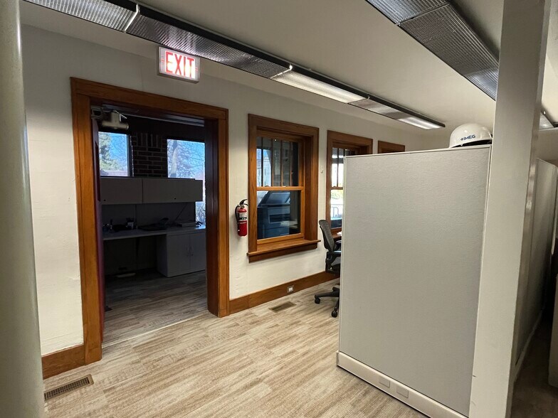 More Photos Of 201 S Ann Arbor St, Saline Office For Sale
