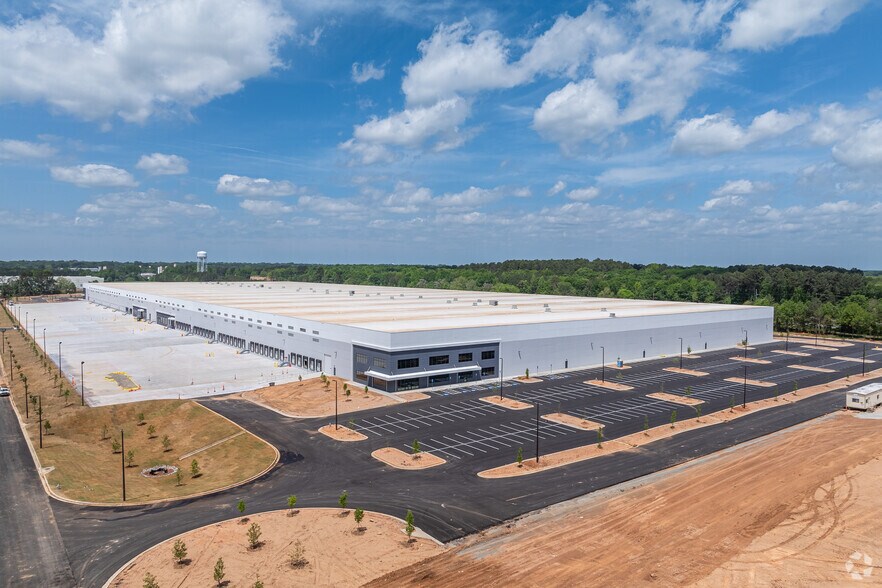 More Photos Of 1365 E Hightower Trl, Social Circle Distribution For Sale