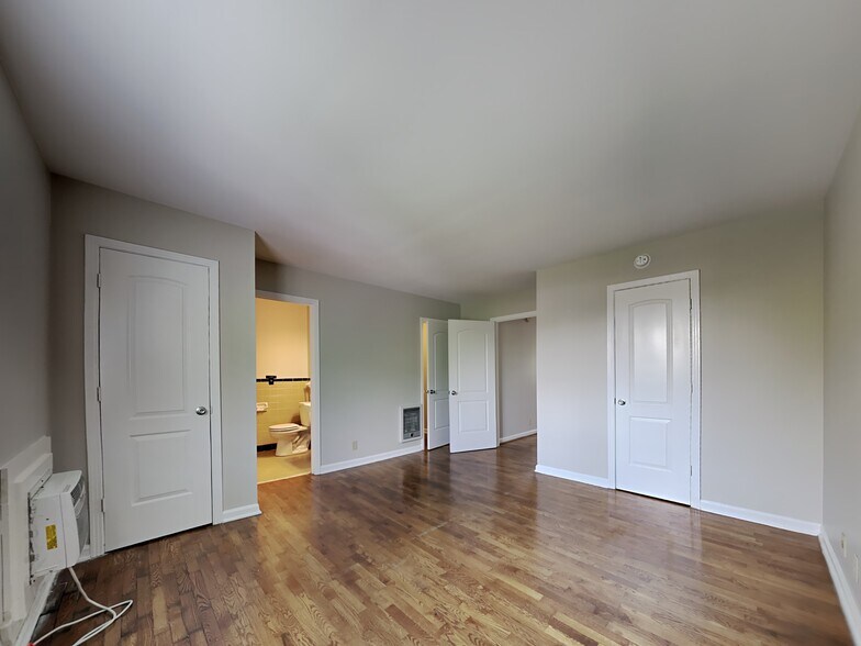 More Photos Of 5700 Leslie Ave, Nashville Apartments For Sale