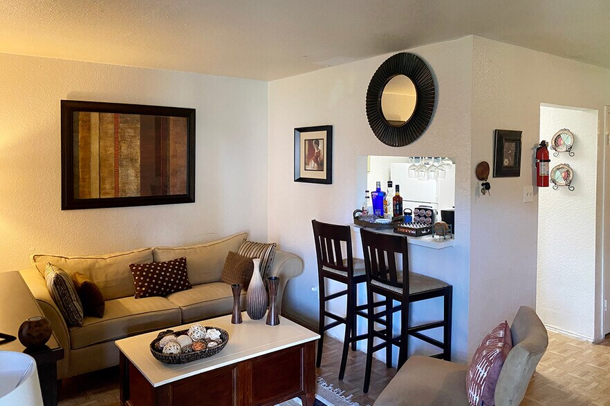 More Photos Of 215 W Little York Rd, Houston Apartments For Sale