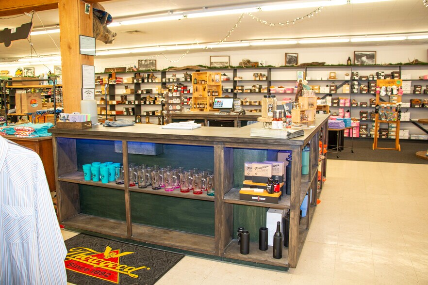 More Photos Of 110 N Broadway St, Broken Bow General Retail For Sale
