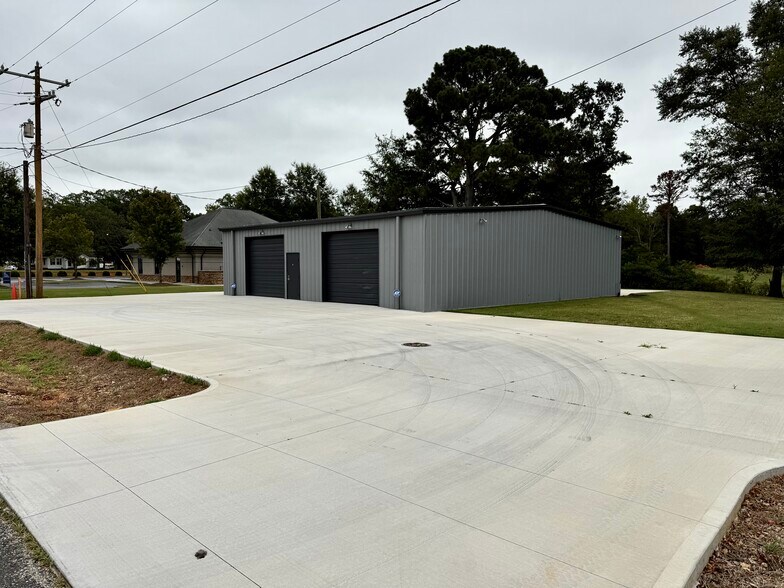 More Photos Of 1714 Circle Rd, Easley Warehouse For Sale