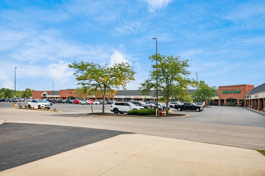 More Photos Of 659-733 W Coshocton St, Johnstown Unknown For Lease