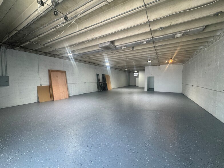 More Photos Of 8760-8772 SW 132nd St, Miami Light Distribution For Lease