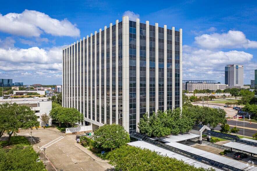 More Photos Of 10205 Westheimer Rd, Houston Office For Lease
