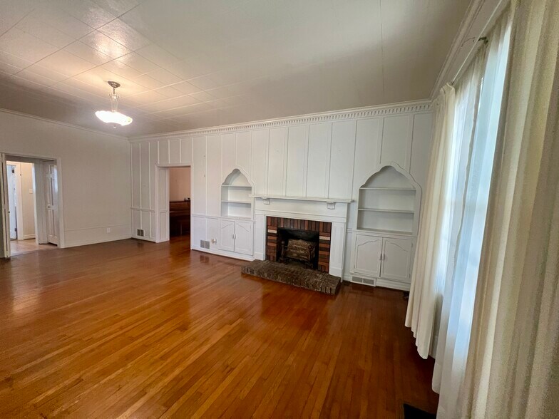 More Photos Of 505 Grace Ave, Sevierville Office For Lease