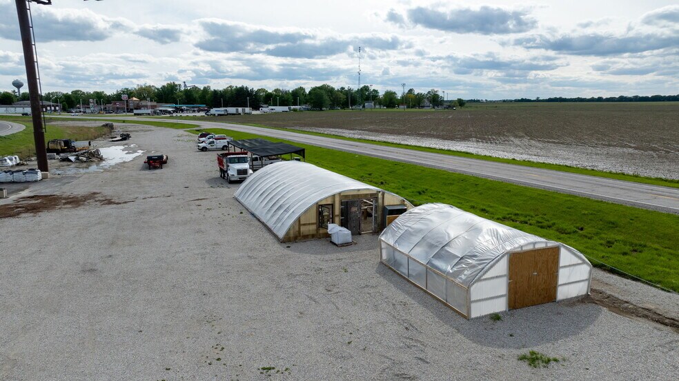 More Photos Of 31000 W Frontage Rd, Farmersville Warehouse For Sale