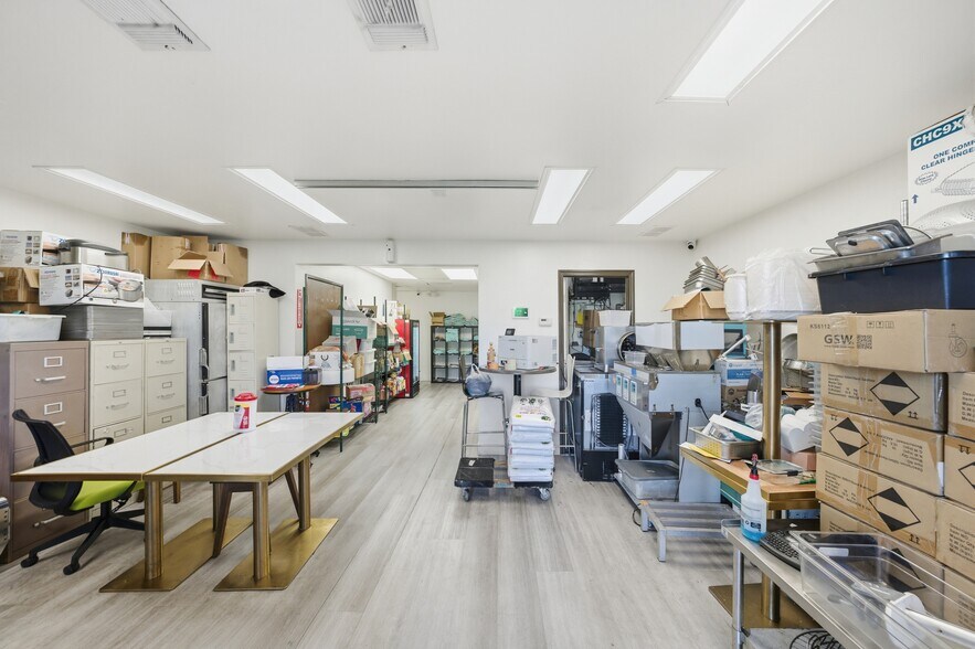 More Photos Of 17961 Sky Park Cir, Irvine Light Manufacturing For Lease