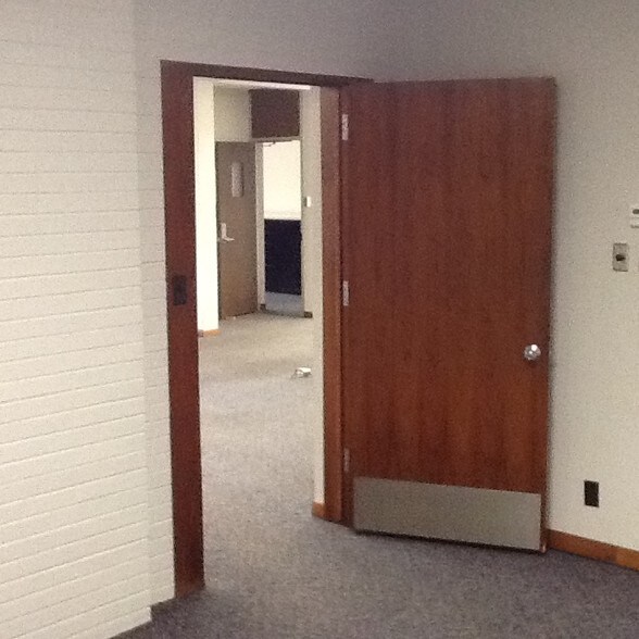 More Photos Of 7007 Calumet Ave, Hammond General Retail For Sale