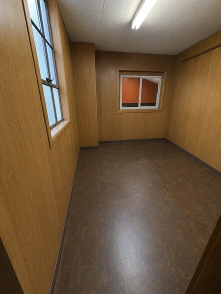 More Photos Of 1209 E Garfield Ave, Glendale Schools For Lease