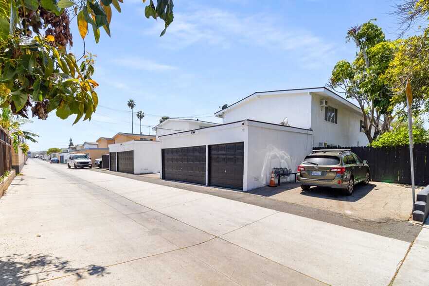 More Photos Of 3040 Filmore Way, Costa Mesa Apartments For Sale