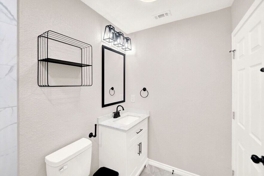 More Photos Of 285 San Antonio, Leming Apartments For Sale