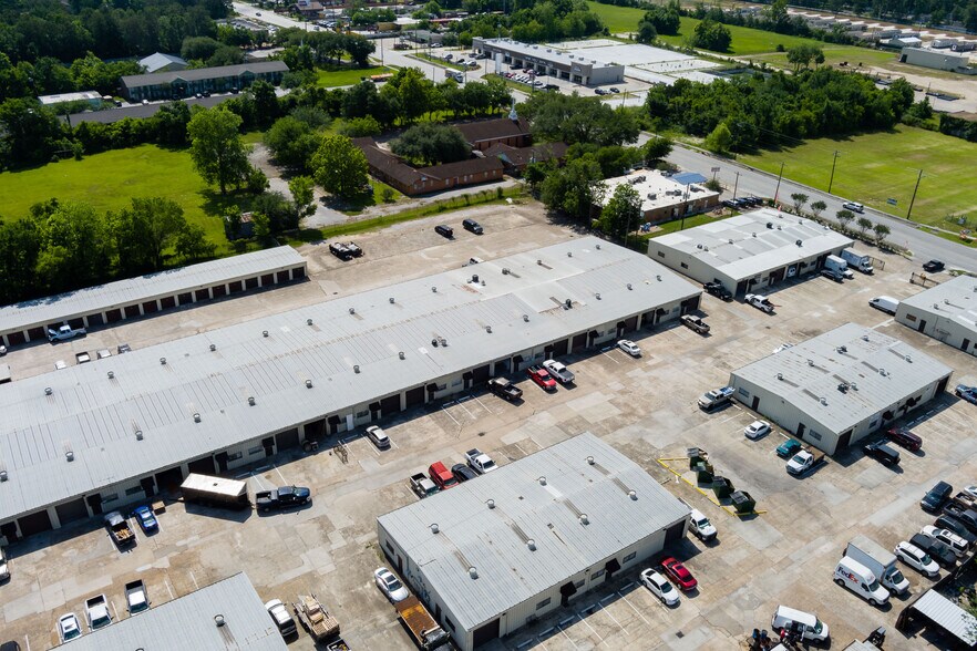 2021 Aldine Mail Rd, Houston, TX 77039 Industrial For Lease