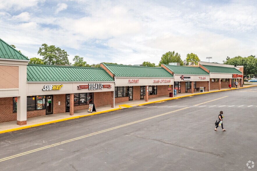 More Photos Of 921 W 7th St, Frederick Unknown For Lease