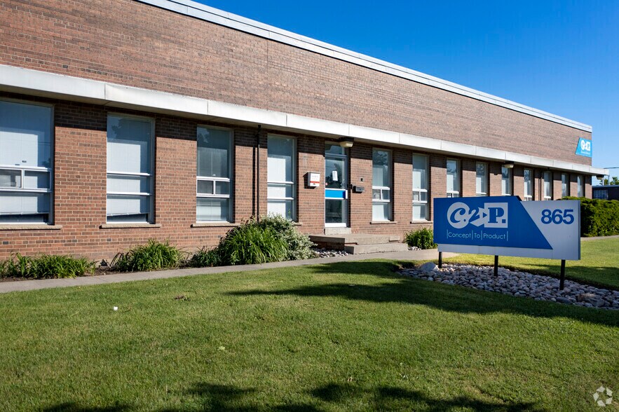 More Photos Of 851-865 Rangeview Rd, Mississauga Warehouse For Lease