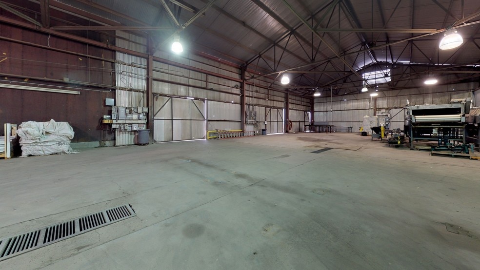 More Photos Of 818 S Derby St, Arvin Refrigeration Cold Storage For Sale