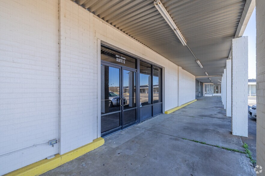 More Photos Of 1900 E Cherokee Ave, Sallisaw Storefront For Sale