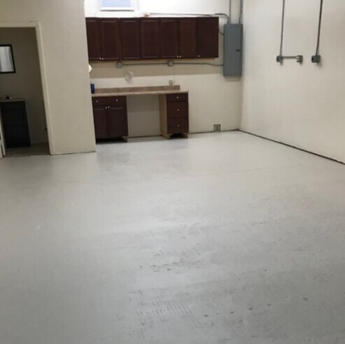 More Photos Of 850 NW 1st Ave, Boca Raton Showroom For Lease