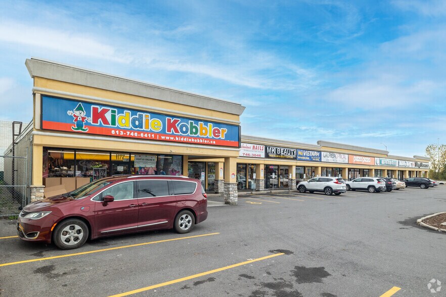 Primary Photo Of 1171-1195 St Laurent Blvd, Ottawa Storefront For Lease