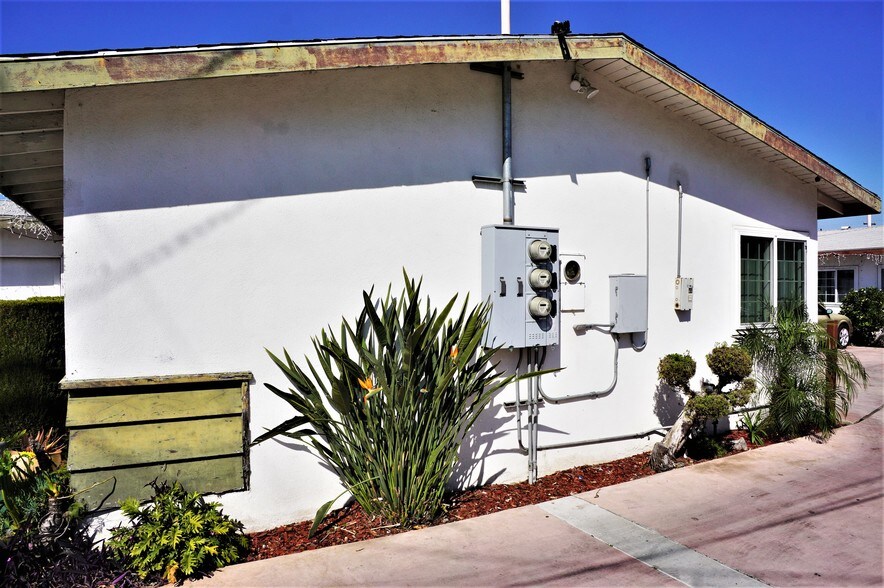 More Photos Of 4227 W 107th St, Inglewood Apartments For Sale