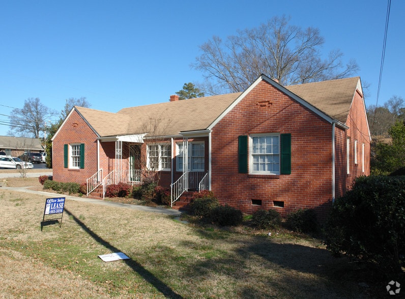 More Photos Of 1928 Fort Bragg Rd, Fayetteville Office For Lease
