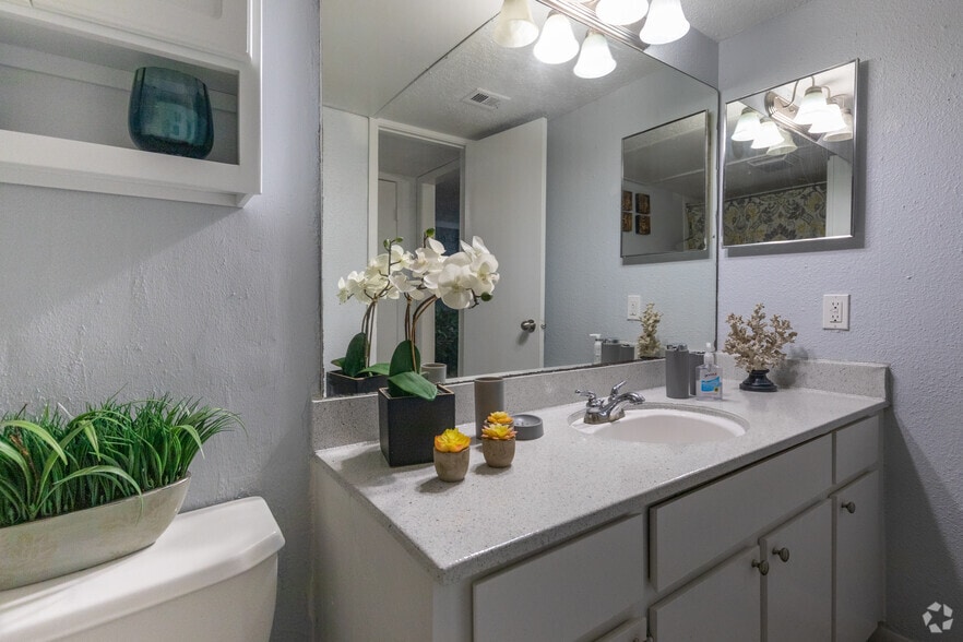 More Photos Of , Houston Multifamily For Sale