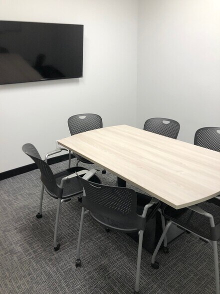 More Photos Of 6600 City West Pky, Eden Prairie Office For Sale