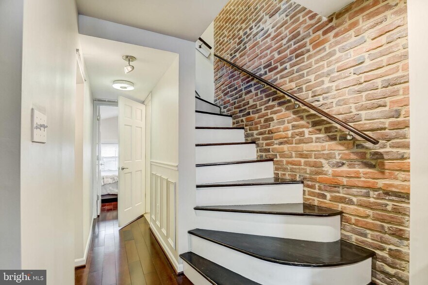 More Photos Of 1125 S Charles St, Baltimore Storefront Retail Residential For Sale