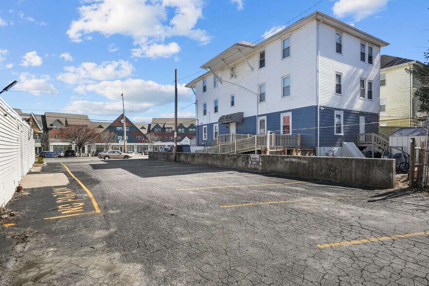 More Photos Of 754 Front St, Woonsocket Restaurant For Sale