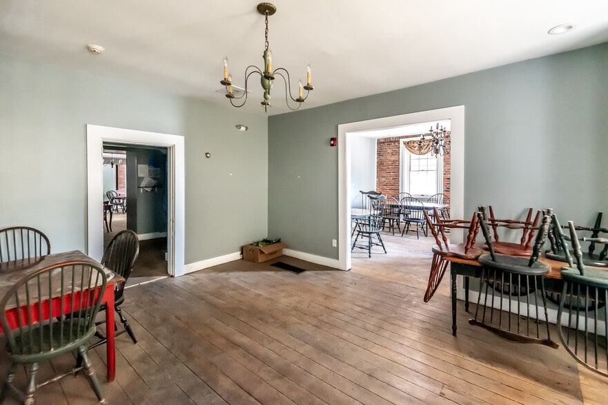 More Photos Of 121 S Main St, Waynesville Hospitality For Sale