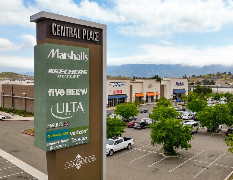 More Photos Of 18310 Collier Ave, Lake Elsinore Restaurant For Sale