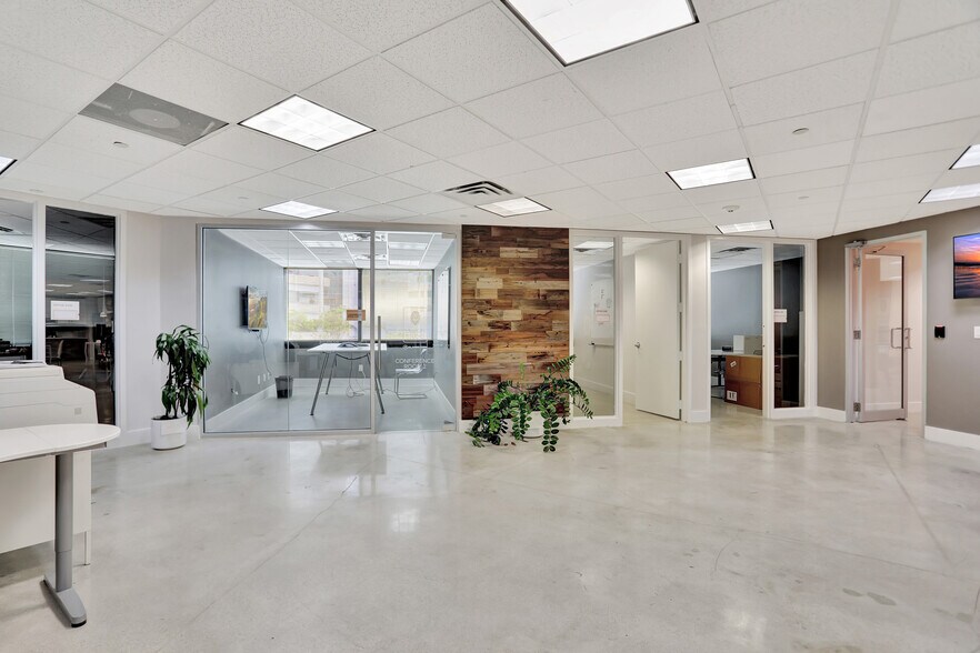 More Photos Of 200 S Andrews Ave, Fort Lauderdale Medical For Sale