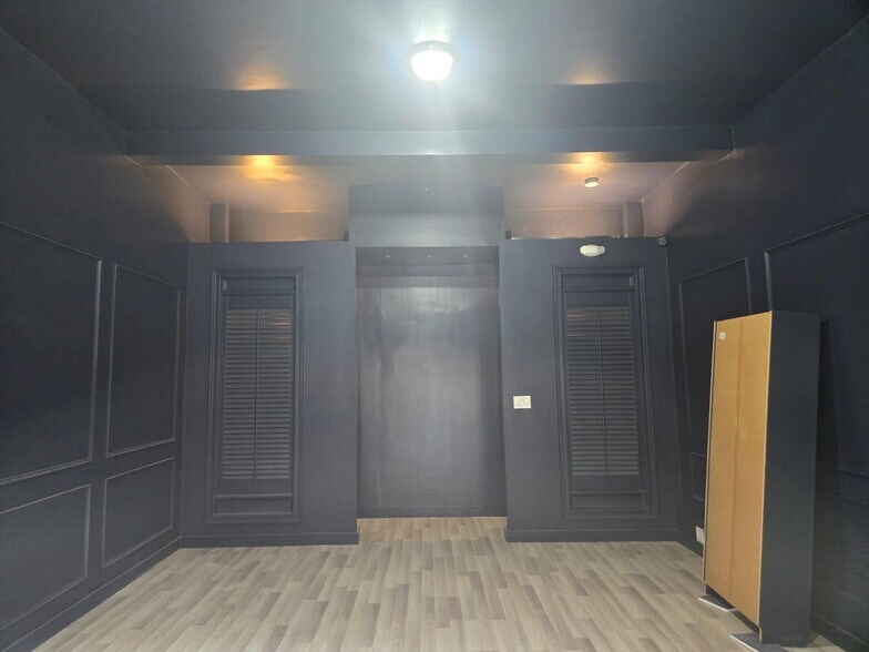 More Photos Of 36 Garth Rd, Scarsdale Storefront Retail Residential For Lease