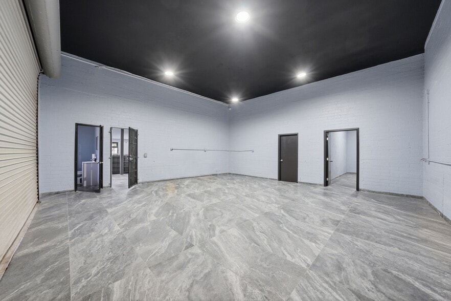 More Photos Of 2692 Imperial Ave, San Diego Storefront For Sale